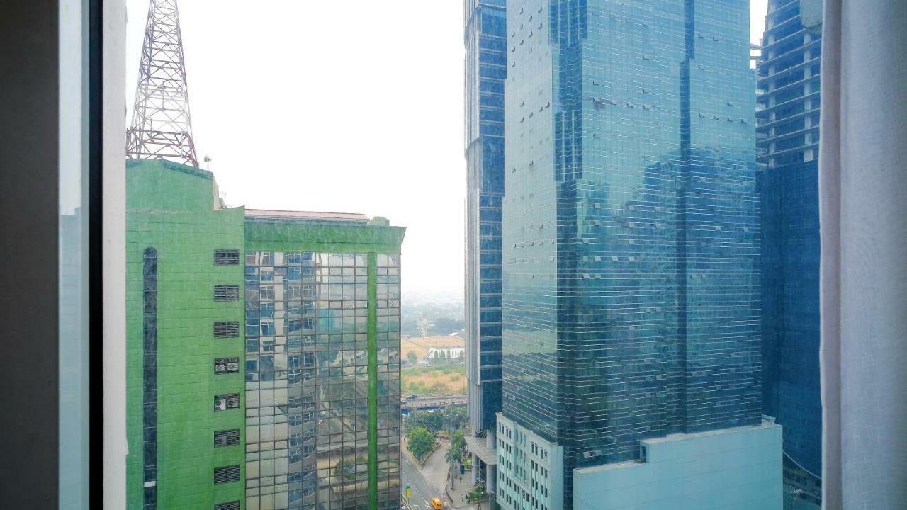 Currency Serviced Suites Manila Ngoại thất bức ảnh